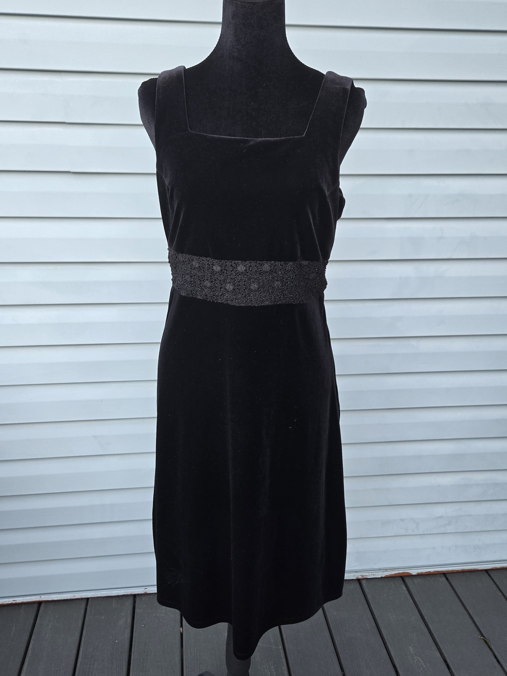 Vintage Carole Little Black Velvet Embellished Empire Waist Cocktail Dress 6P